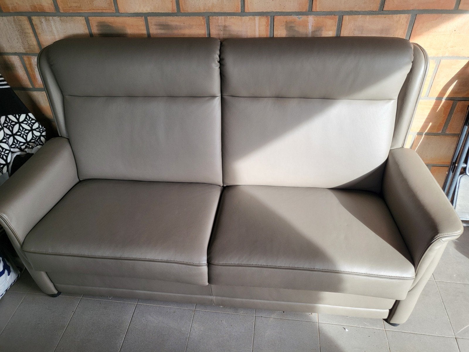 lederen salon zo goed als nieuw, verhuis rusthuis, Ophalen, 150 tot 200 cm, Driepersoons, Leer