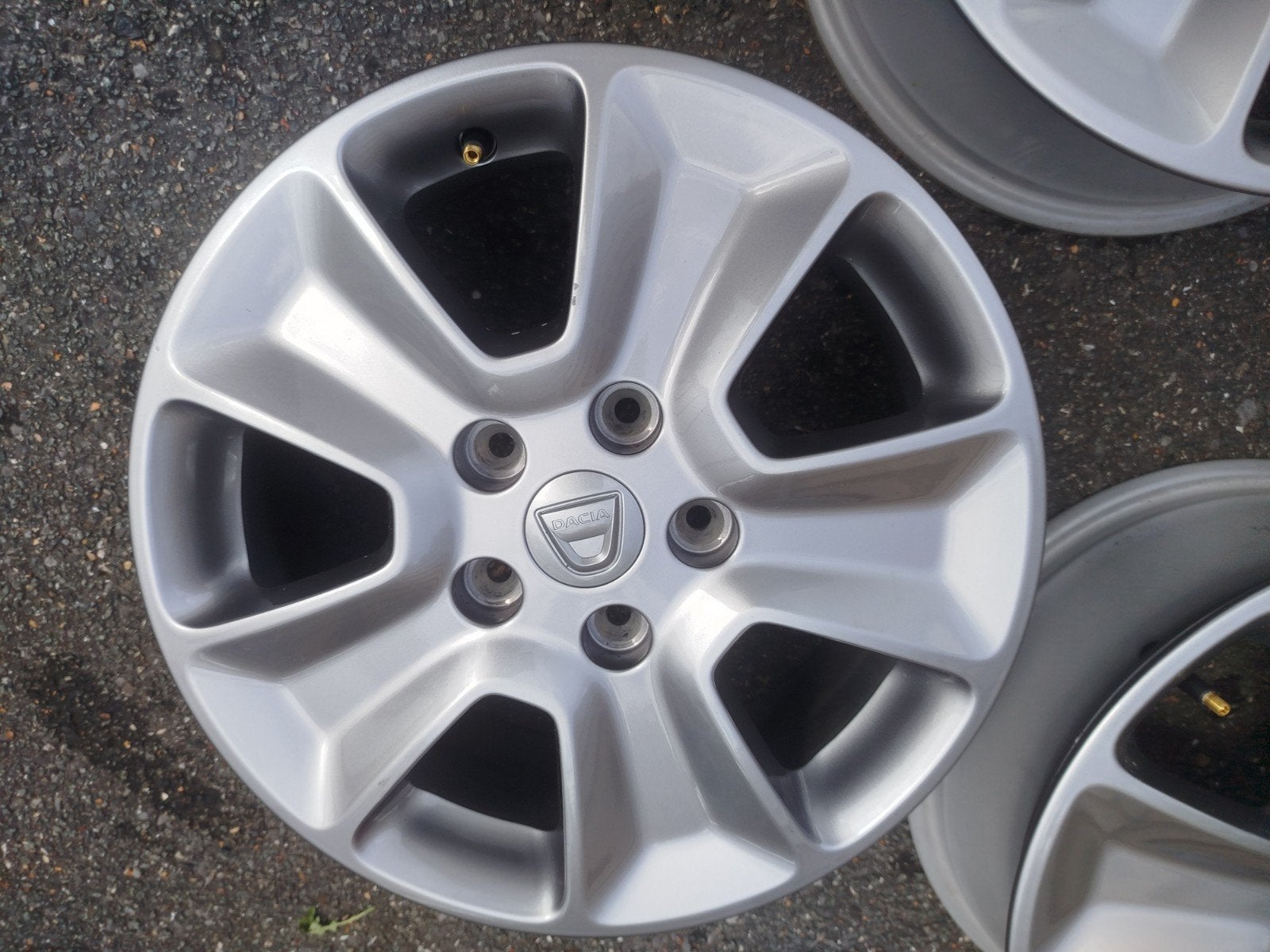 zgan originele 16inch velgen Dacia Duster, Ophalen, Velg(en)