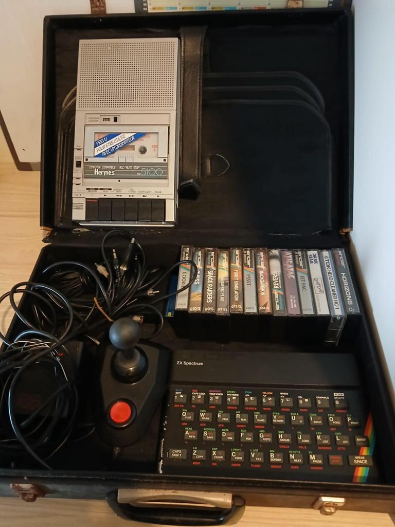 Retro game console jaren 80, Ophalen