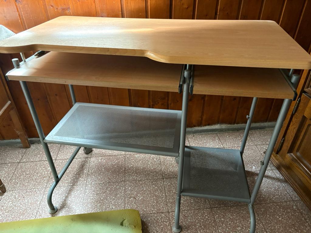 Computertafel, Enlèvement, Comme neuf