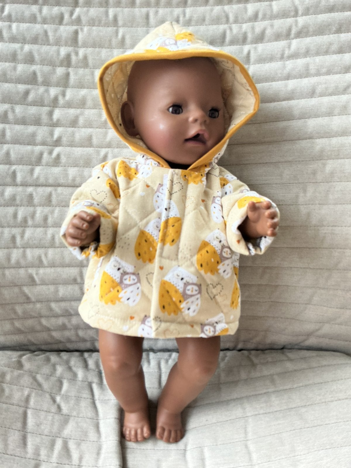 148. Babyborn: Nieuw gewatteerd jasje met uiltjes, Kinderen en Baby's, Ophalen of Verzenden, Nieuw, Babypop