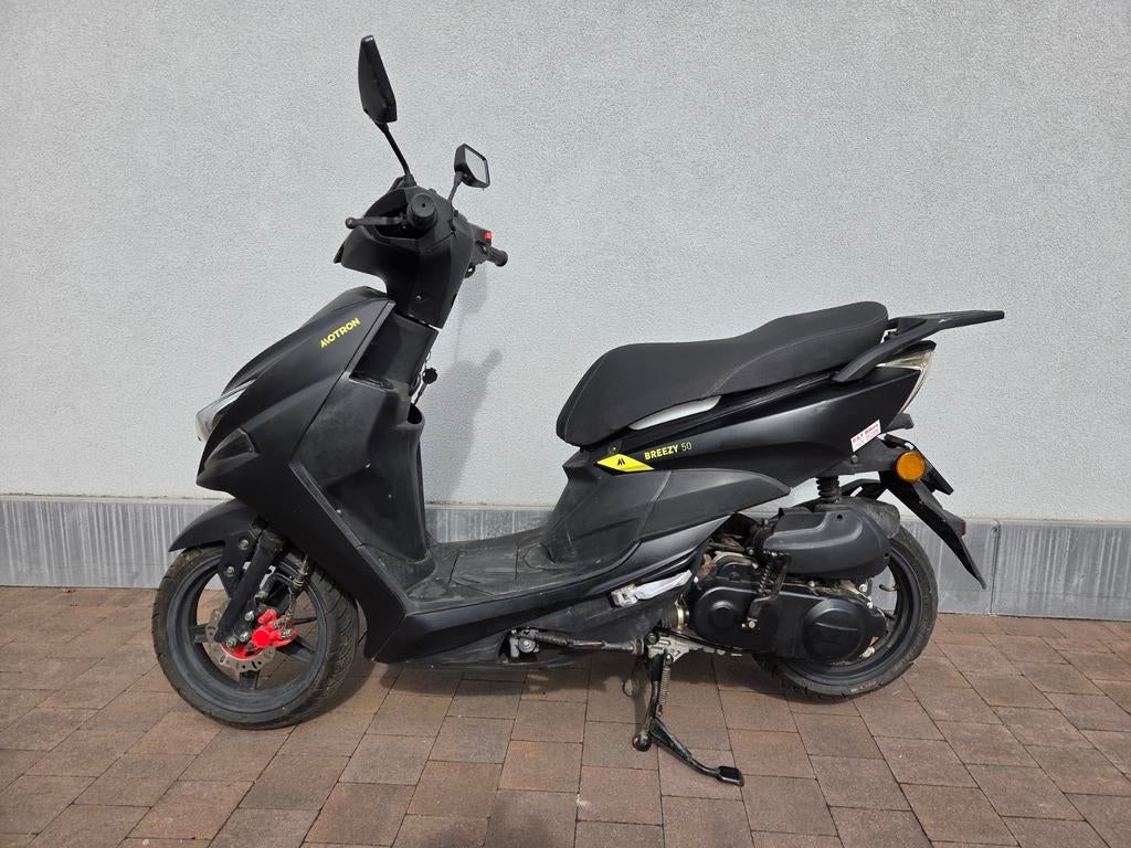 Scooter Motron Breezy Classe A, Enlèvement