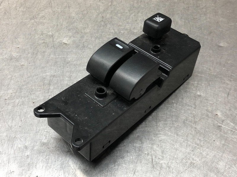 COMMUTATEUR VITRES ELECTRIQUES Colt (Z2 / Z3) (|8608A179|), Utilisé, Mitsubishi