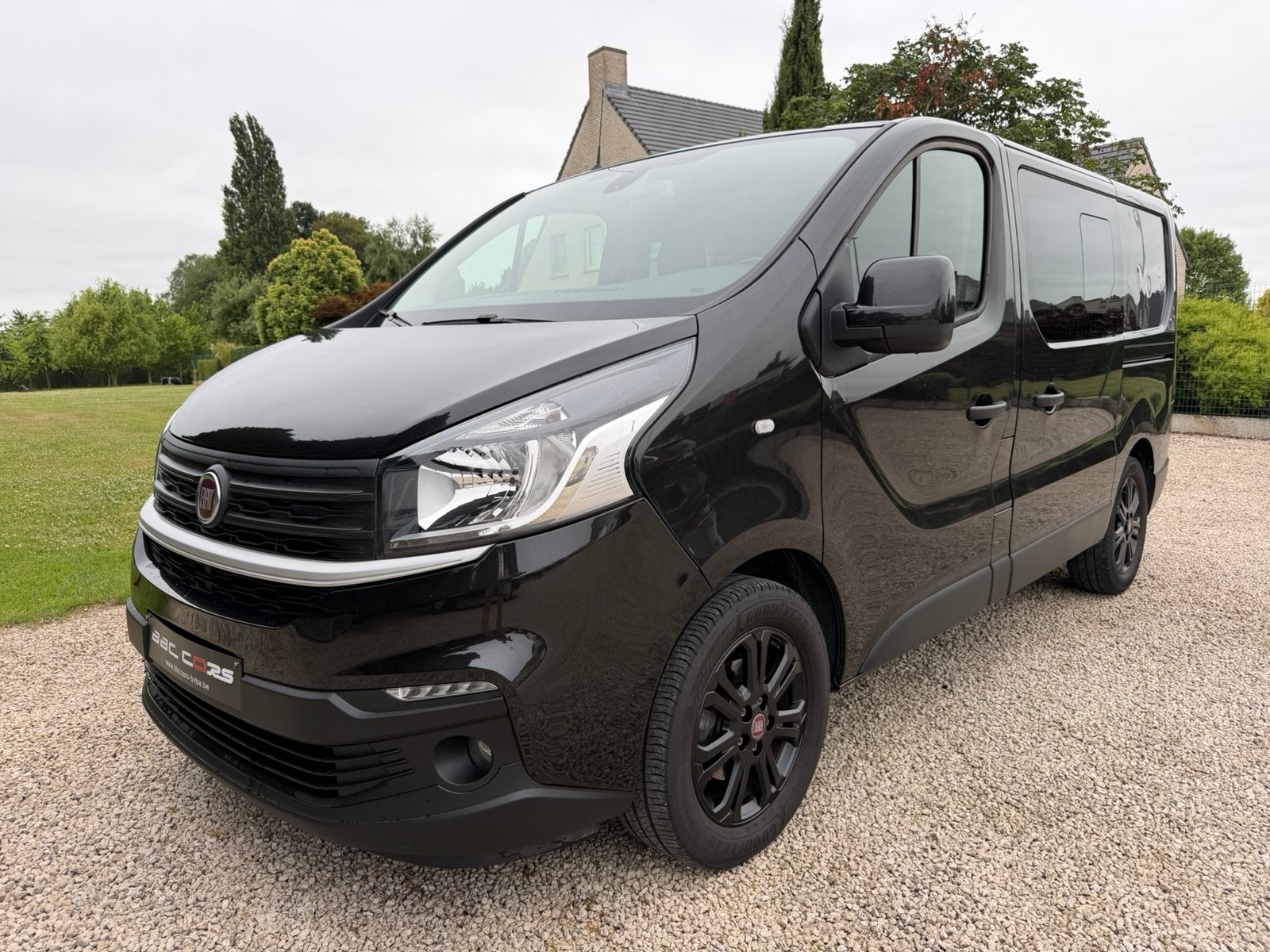 Fiat Talento 2.0d Dubbel cabine*64658km*6/2020*18950€btw in, Auto's, Fiat, Voorwielaandrijving, Stof, 4 cilinders, Zwart