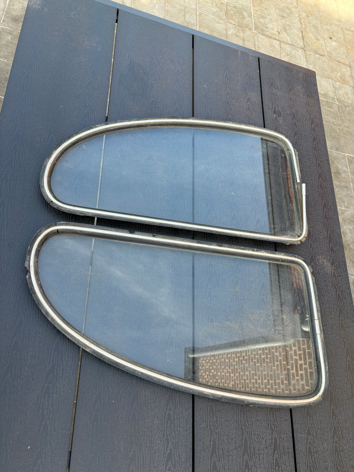 VW COX / KEVER VITRE LATERALE ARRIERES, Autos : Pièces & Accessoires, Enlèvement ou Envoi
