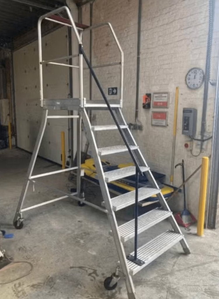 Professionele Platformtrap – Werkhoogte 3,40m, Ophalen, Trap