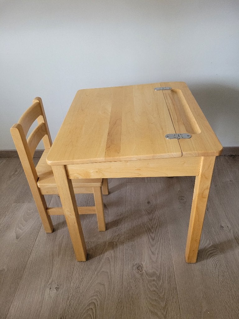 Houten kinderbureau met stoel (kleuters), Ophalen, Gebruikt, Hout, Kinderbureau
