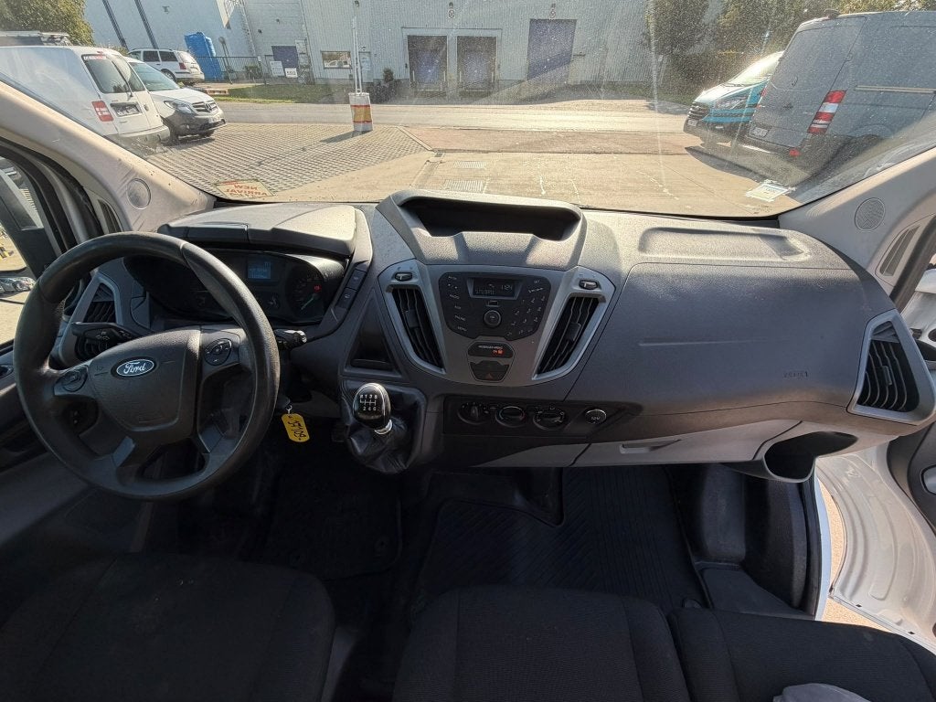 Ford Transit Custom (Stock ID 17109) — 19