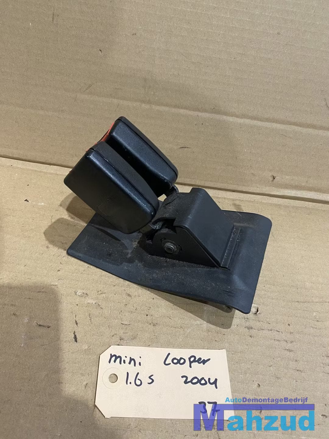 MINI COOPER R50 R53 Achter gordel insteek klik 2001-2006, Customer.service@mini.co.uk, BMW AG, Petuelring 130
80788  Munich, DE