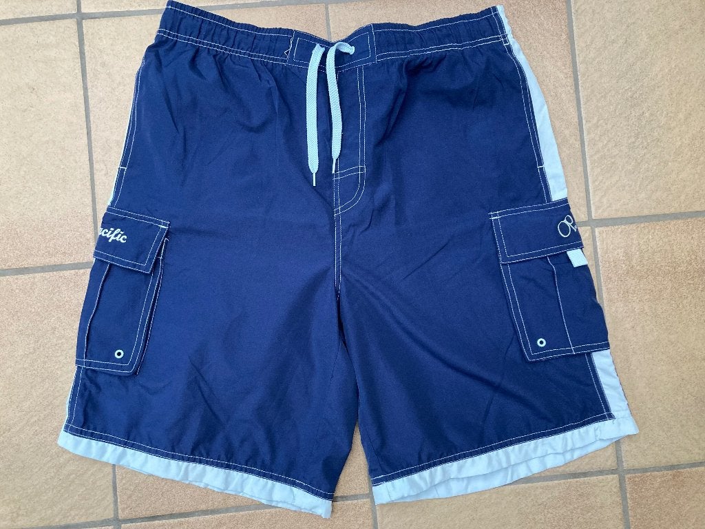 Blauwe short, Kleding | Heren, Ophalen of Verzenden, Zo goed als nieuw, Maat 52/54 (L), Blauw