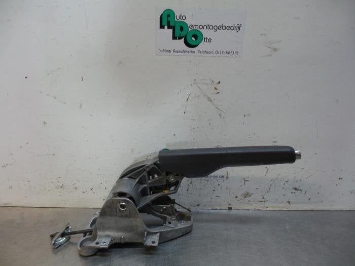 Levier frein à main d'un Volkswagen Golf (Golf 04-), Volkswagen, -, Utilisé, -