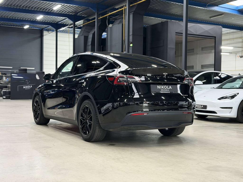 Tesla Model Y LONG RANGE - ALL WHEEL DRIVE - AUTOPILOT, Zwart, Lichtsensor, Zwart, Leder