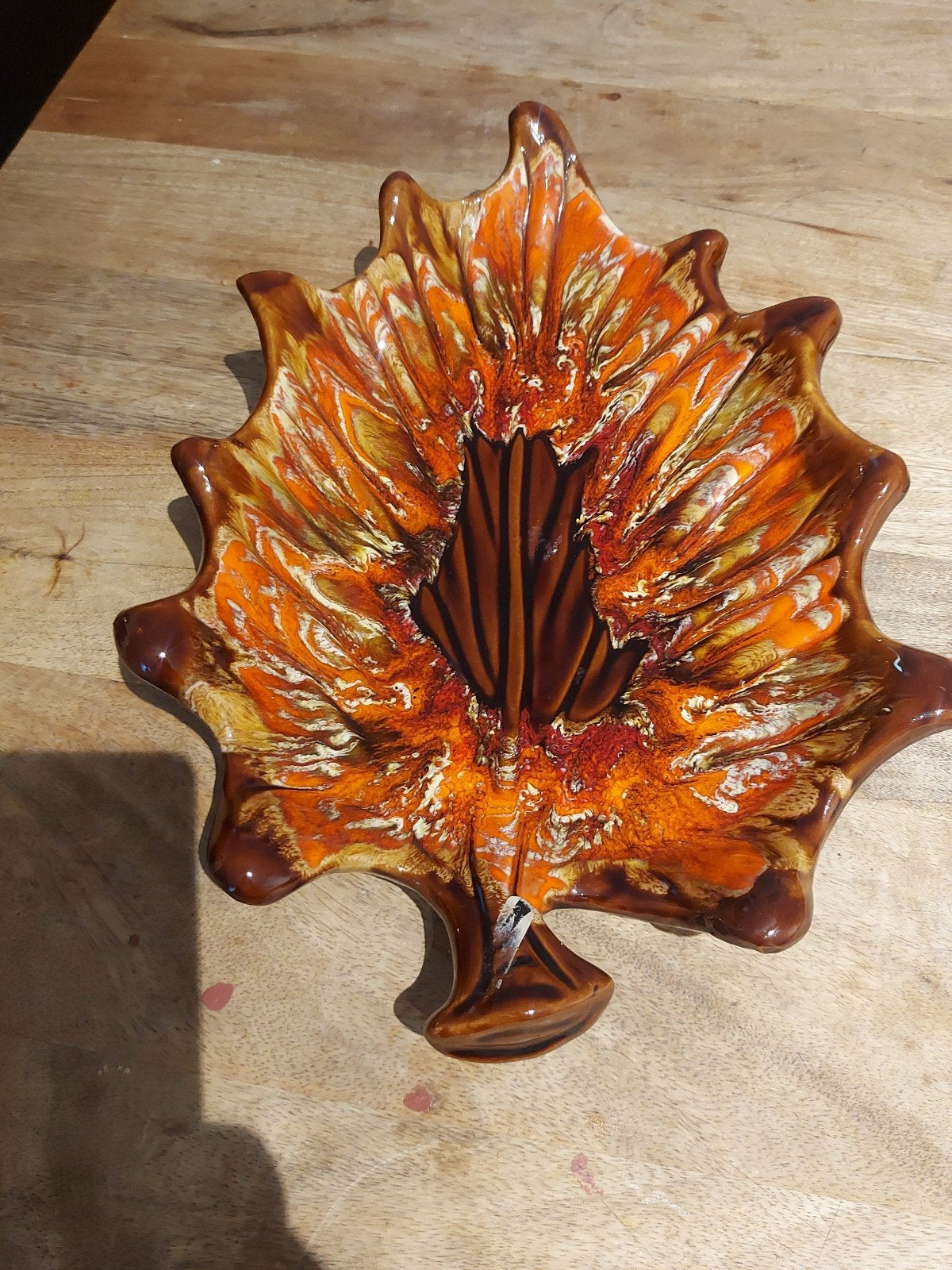 Plateau décoratif ancien en forme de feuille — 165€, Enlèvement ou Envoi