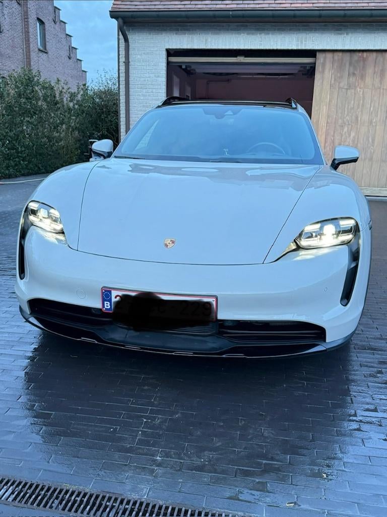 Porsche Taycan 4 cross Turismo, Autos, Porsche, Cuir, Achat, 5 portes, Break