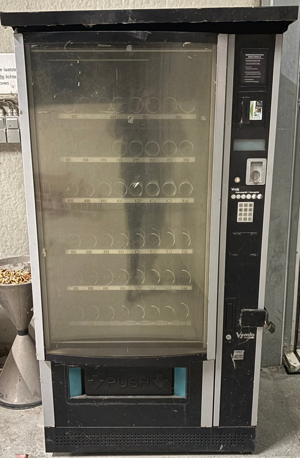 Vendo automaat met lift en licht in perfecte staat, Verzamelen, Ophalen, Zo goed als nieuw