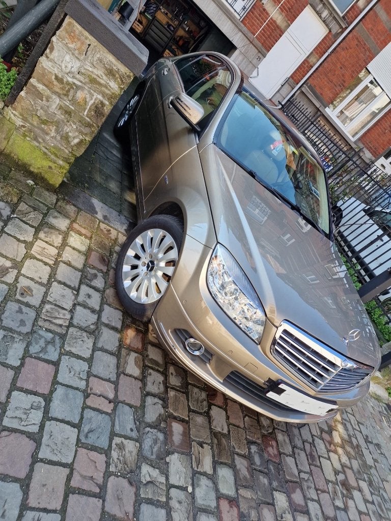 MERCEDES-BENZ C 180 CGI – 1.8 ESSENCE - Automatique, Autos, Cuir, Euro 5, Achat, Beige