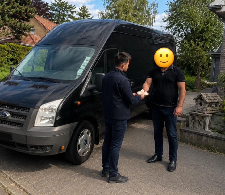 nous recherchons Ford Transit ou Mercedes sprinter