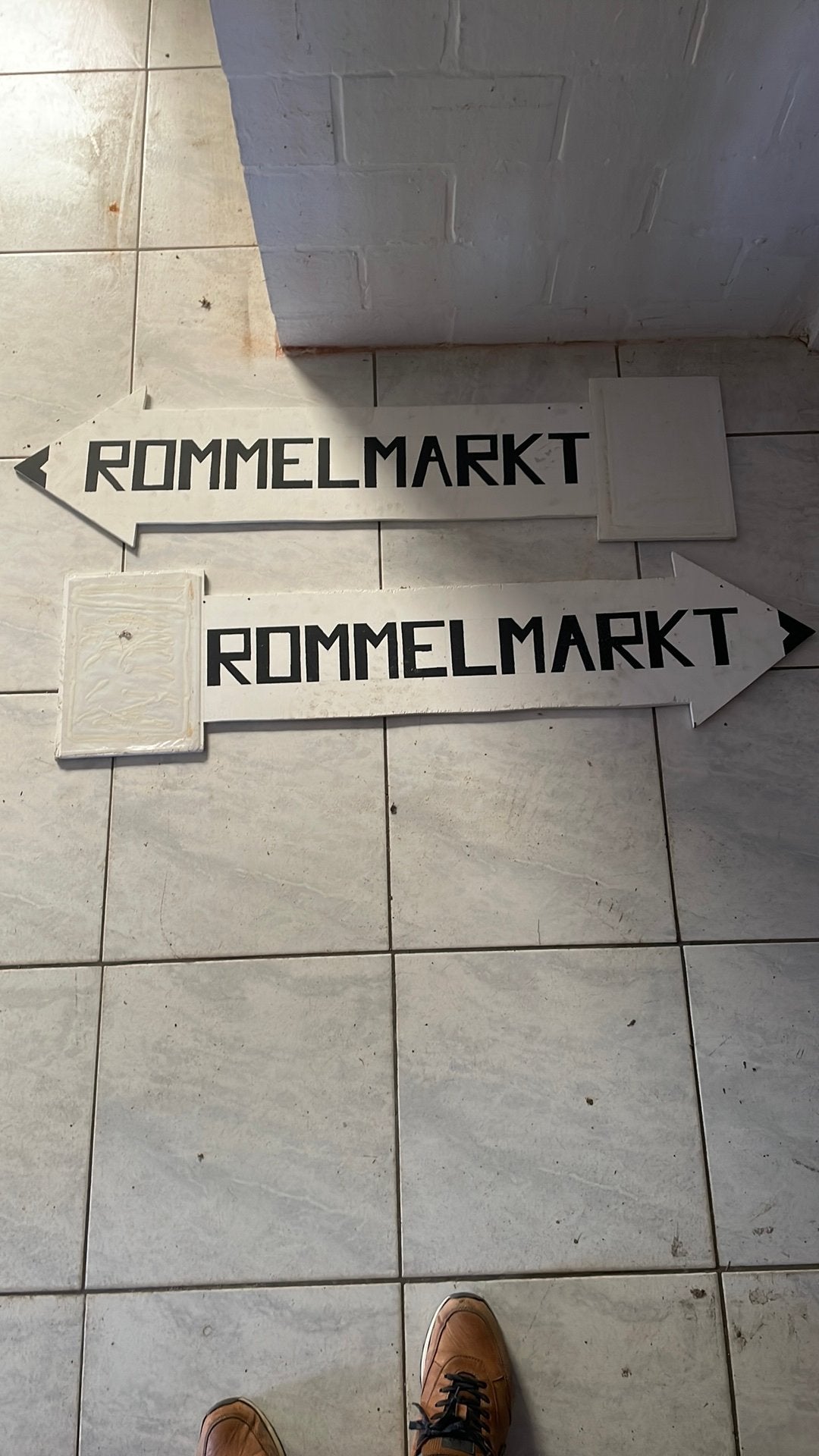 2 tekstborden, Ophalen, Zo goed als nieuw