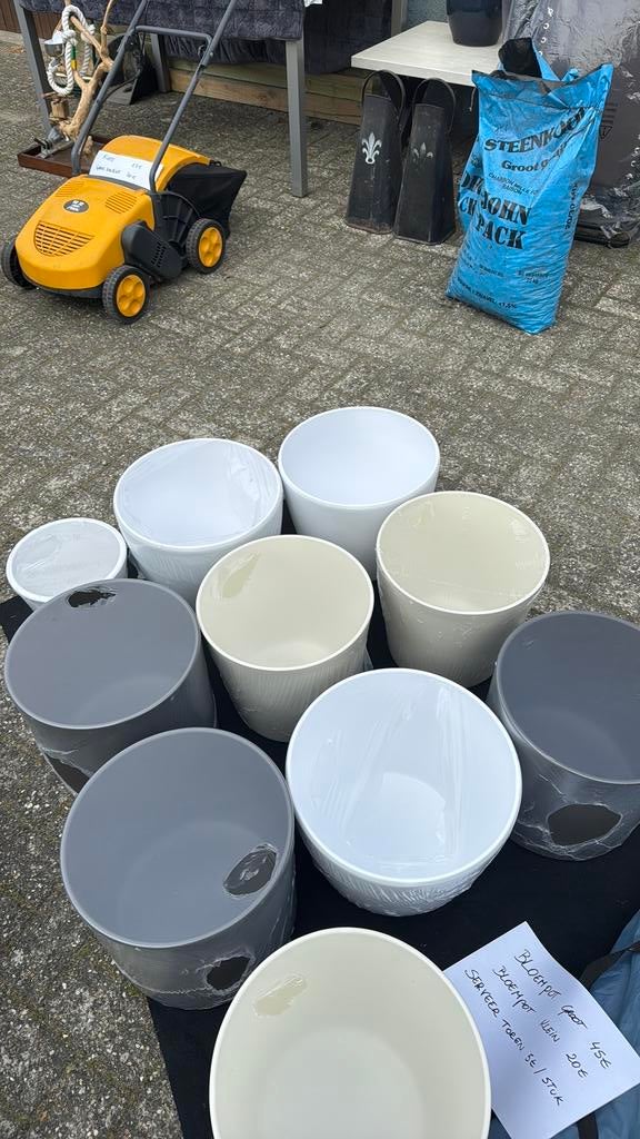 Grote nieuwe bloempotten 32 hoog dia 32, Neuf, 25 à 40 cm, Enlèvement, Intérieur