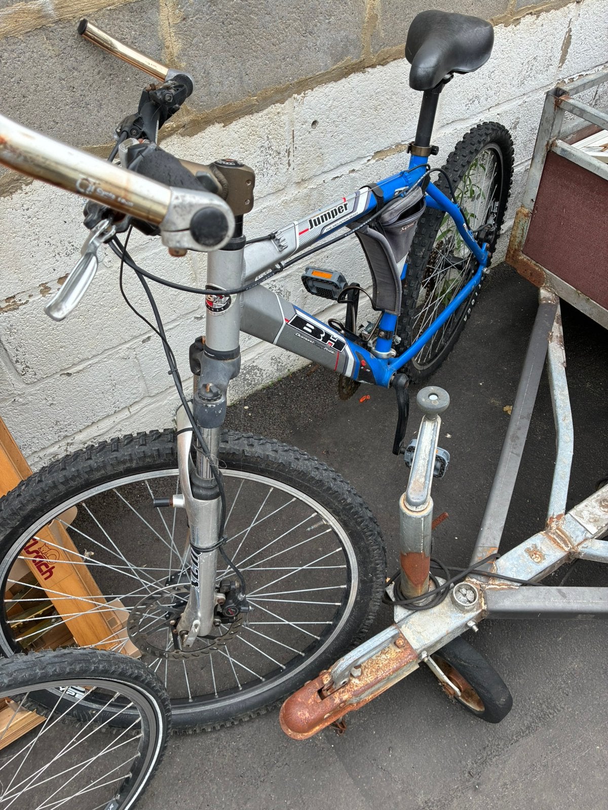 Velo, Enlèvement, Utilisé