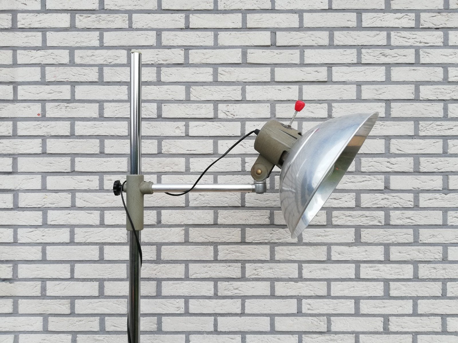industriële vloerlamp, Ophalen