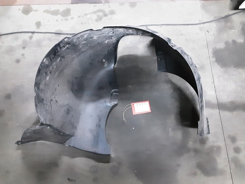 PARE BOUE AVANT GAUCHE Volkswagen Polo IV (9N1 / 2/3), Volkswagen, Garde-boue, Mevr. I. Hauben, Utilisé