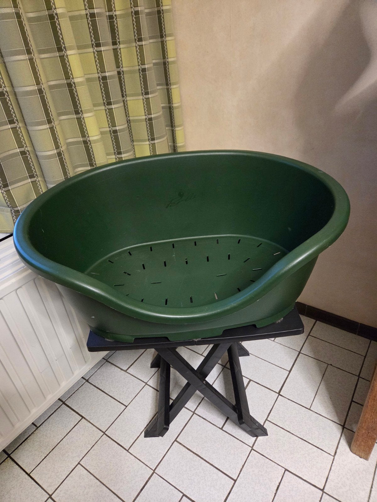honden mandje voor klein hondje 60 cm breed, Animaux & Accessoires, Paniers pour chiens, Enlèvement