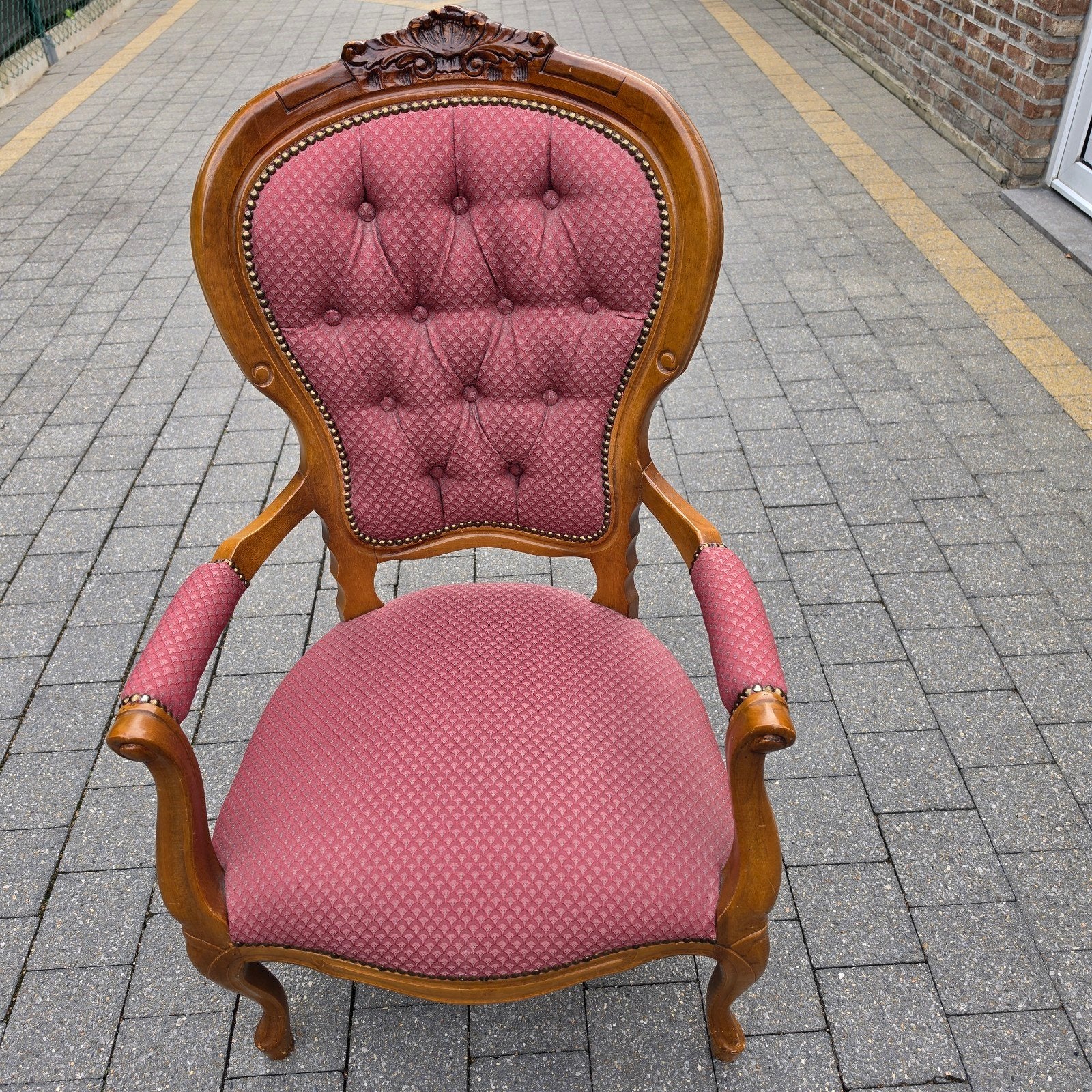 chaise Chester ancienne, couleur bordeaux, Antiquités & Art, Enlèvement