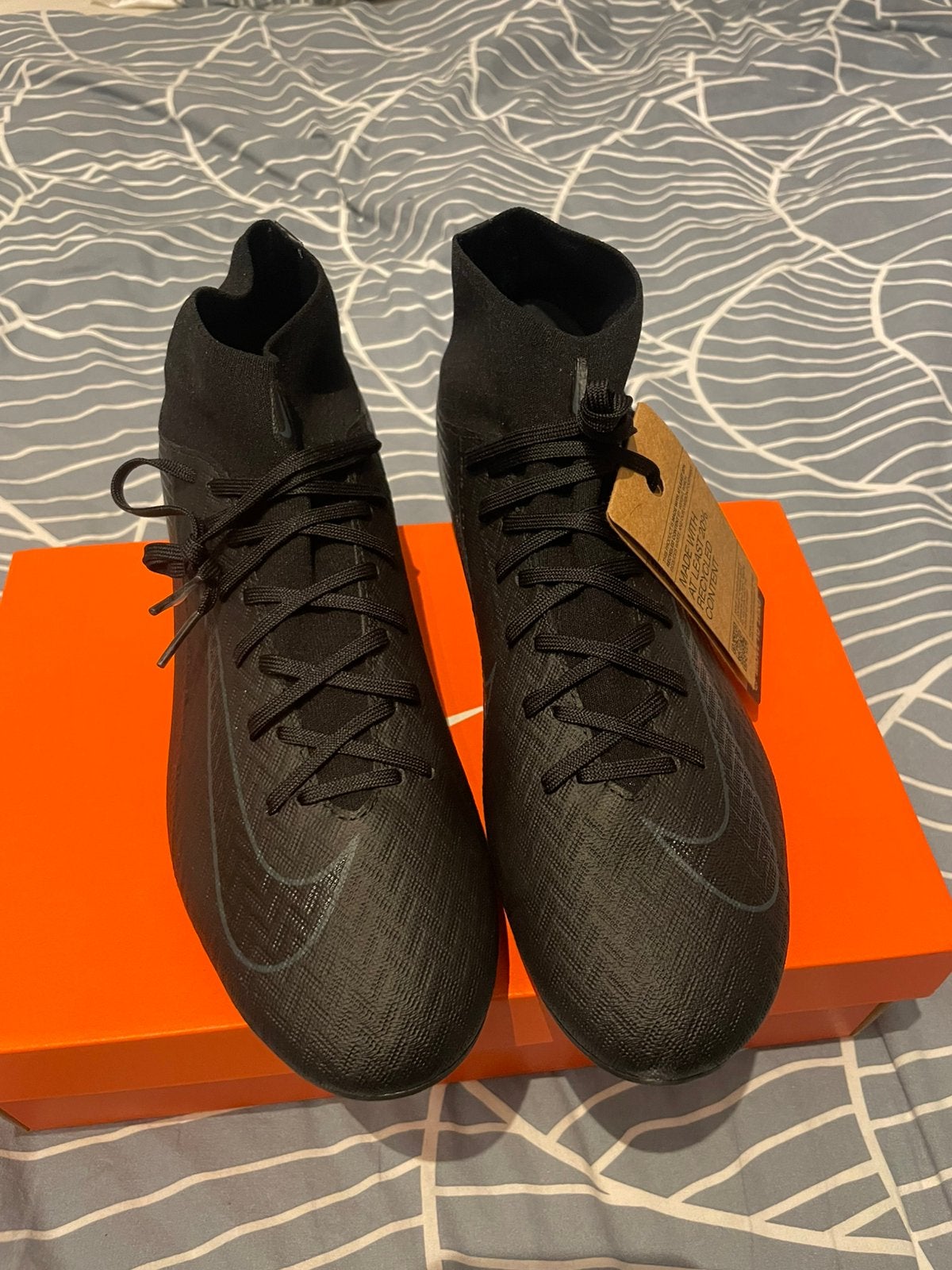 Nieuw Nike Voetbalschoenen maat 44 met ijzeren noppen, Ophalen of Verzenden, Nieuw, Schoenen