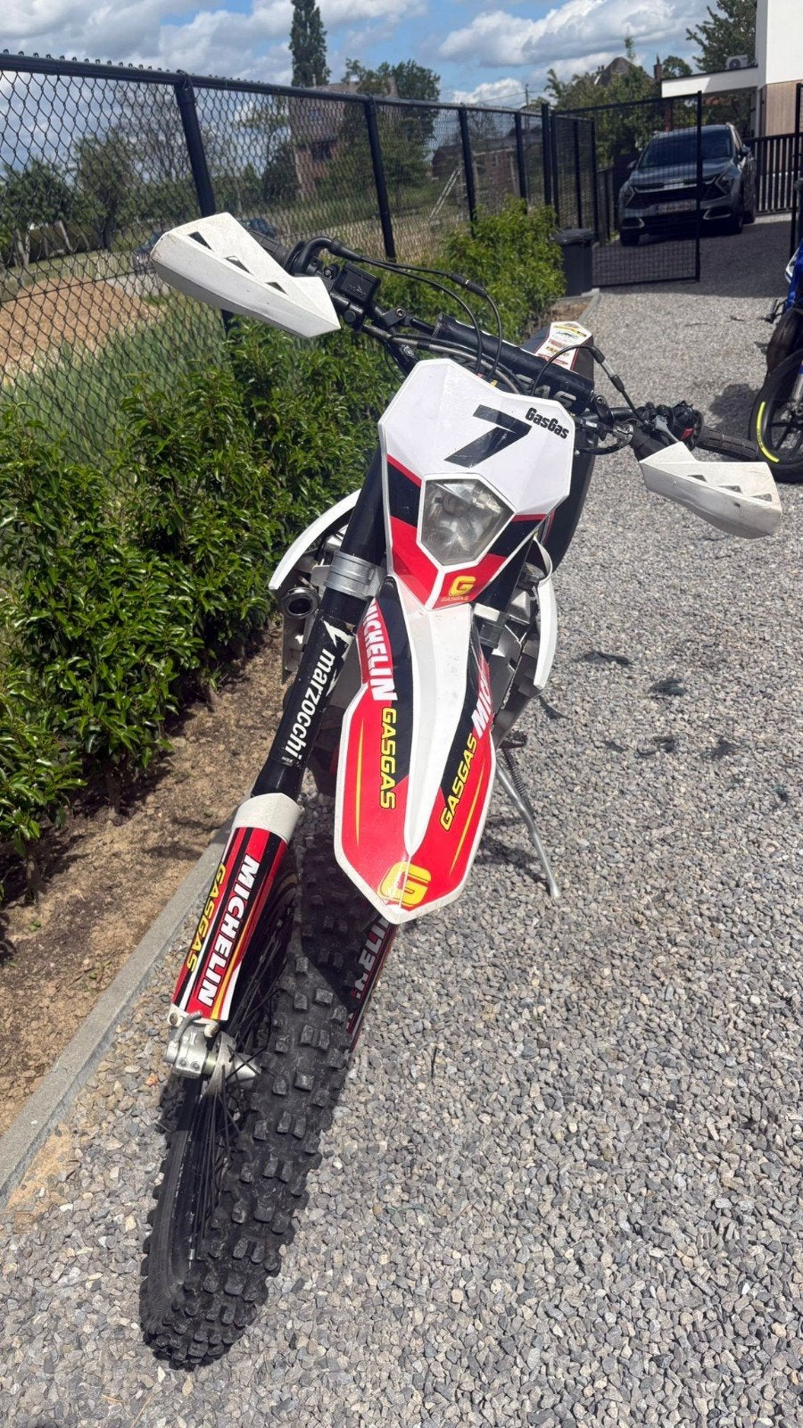 Enduro Gasgas EC 450 bouwj 2014. Starten en knallen, Ophalen