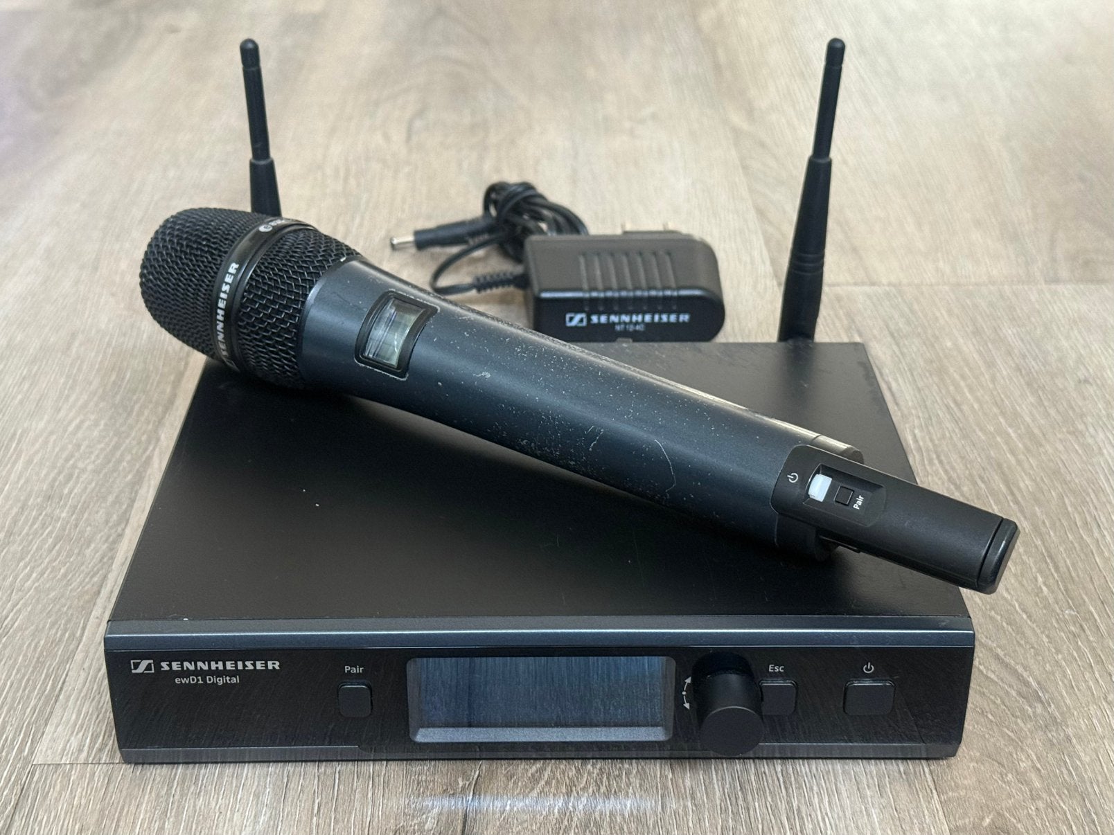 Ordinateur de poche sans fil Sennheiser EW D1-835 (2,4 GHz), Envoi, Utilisé, Micro chant, Sans fil