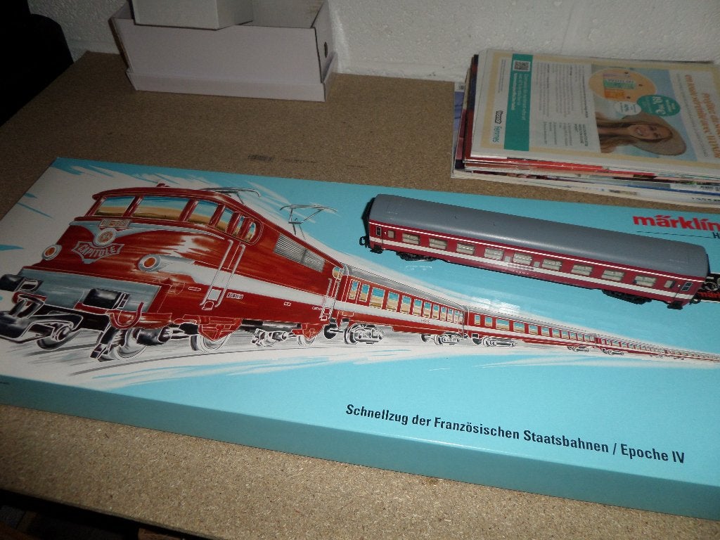 MARKLIN HO Coffret SNCF Capitole + 1 wagon supplémentaire, Envoi, Neuf, Wagon