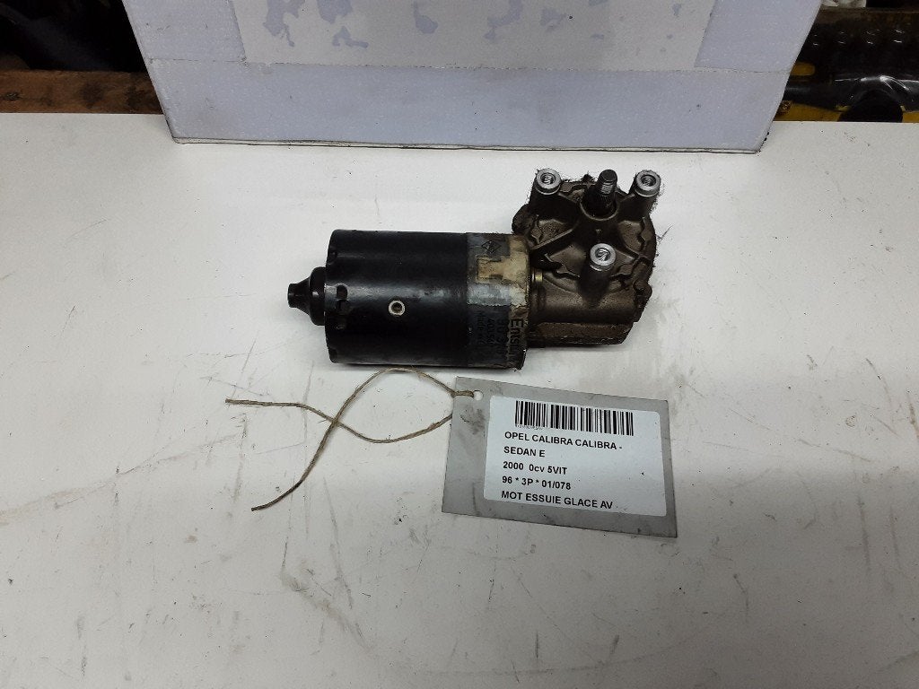 MOTEUR ESSUIE-GLACE AVANT Opel Calibra (90346777), Autos : Pièces & Accessoires, Opel, Opel Automobile GmbH, Utilisé, Kontakt-opel@opel.com