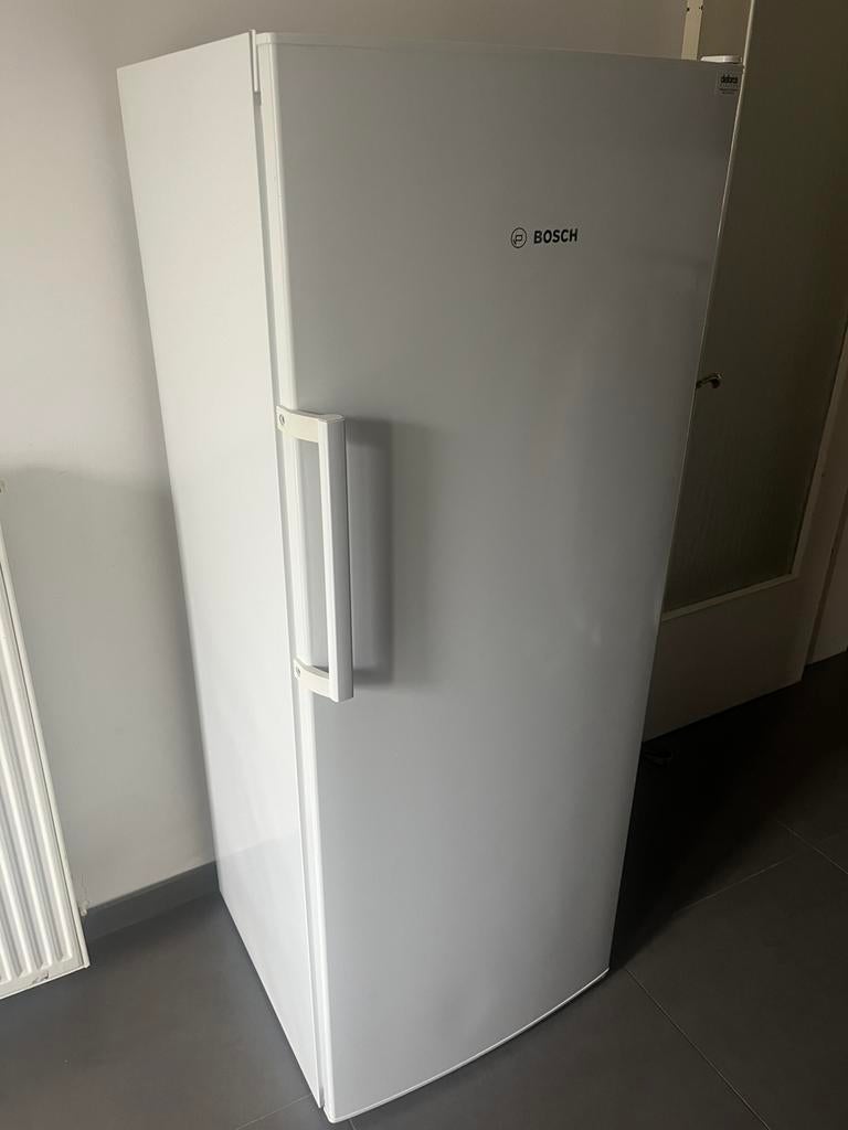 Diepvriezer Bosch No Frost, Elektronische apparatuur, Ophalen, Zo goed als nieuw