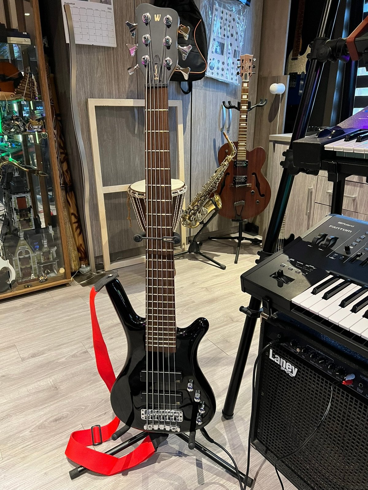 Warwick 6 snarige bass, te koop/ruil, Musique & Instruments, Instruments à corde | Guitares | Basses, Utilisé, Électrique, 6 cordes