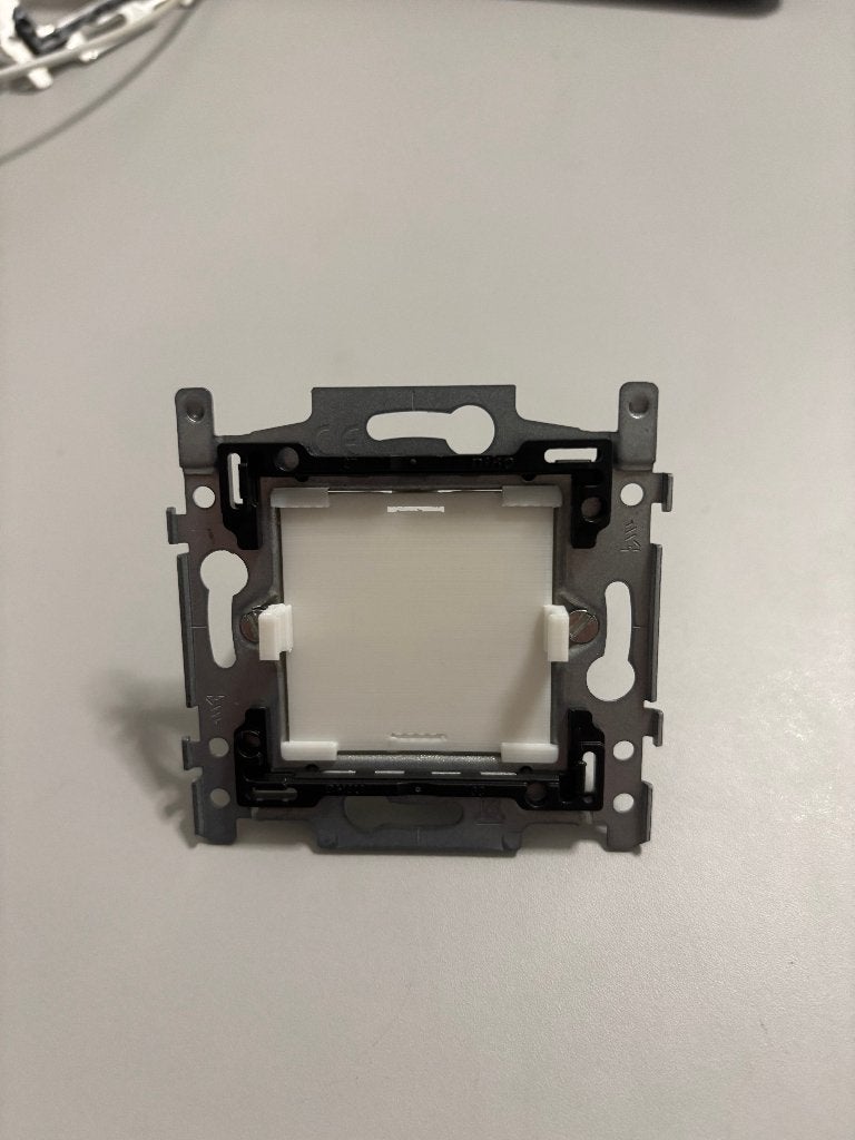 Niko Friends Of Hue Adapter met Niko inbouwsokkel, Ophalen of Verzenden, Nieuw, Overige merken, Schakelaar