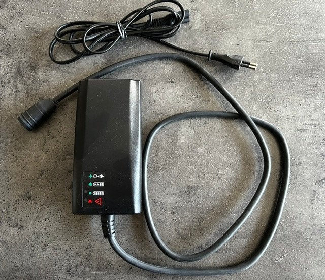 E.Move oplader met magnetische/Rosenberg aansluiting, Enlèvement ou Envoi, Neuf