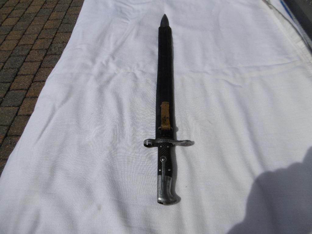 Baïonnette suisse  a dents de scie ., Collections, Enlèvement ou Envoi, Armée de terre, Couteau ou Poignard