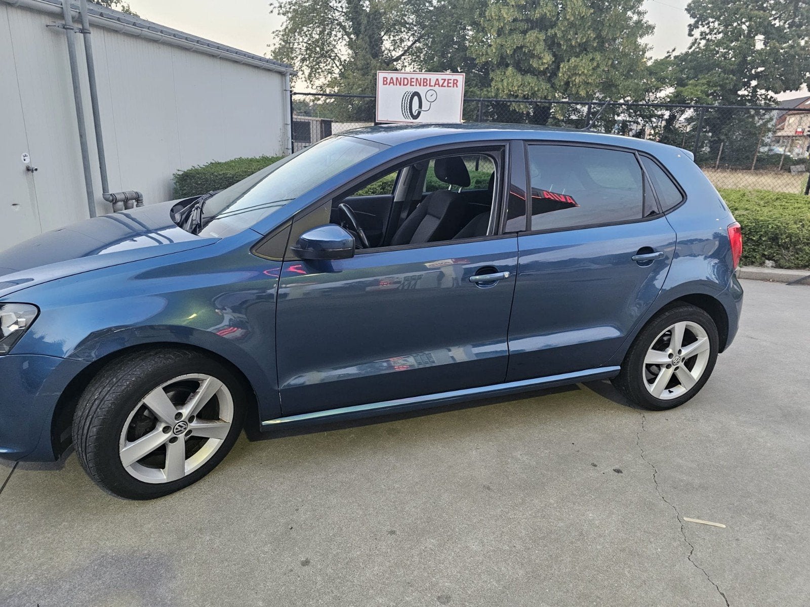 VOLKSWAGEN POLO 1.4 TDI AUTOMATIQUE 2015 190 000 KM INSPECTI, Autos, Achat, 14 cm³, 5 portes, Particulier