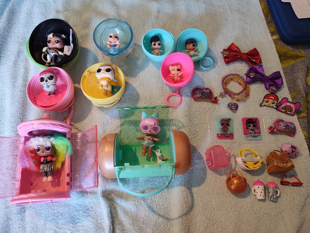 LOL Surprise poppen + pets + accessoires, Kinderen en Baby's, Speelgoed | Poppen, Ophalen of Verzenden, Zo goed als nieuw