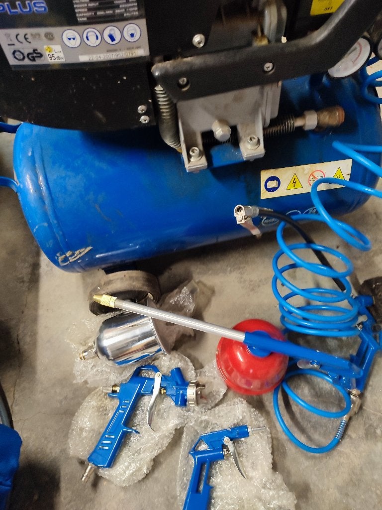 Compresseur Power plus avec accessoires, Enlèvement, Utilisé