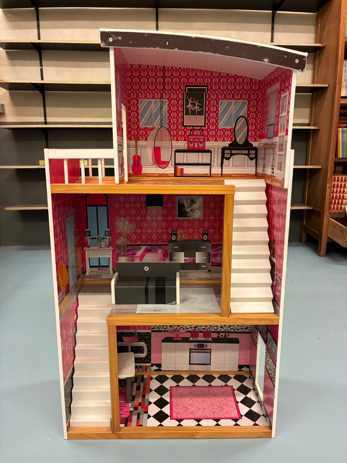 Groot poppenhuis, Ophalen, Gebruikt, Poppenhuis