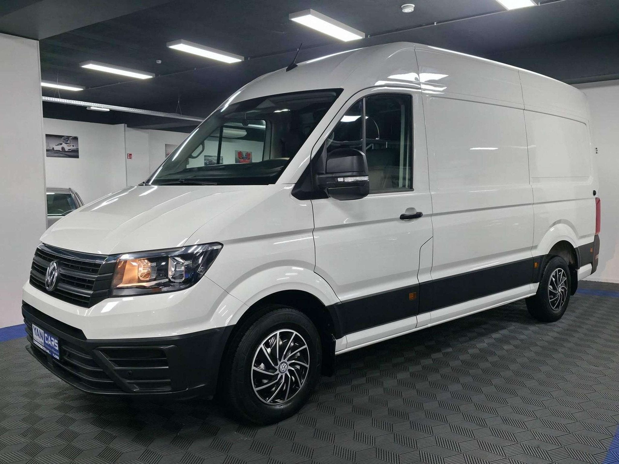 Volkswagen Crafter L3H3 • BOITE AUTO • CUIR • CARPLAY, Cuir, Achat, Euro 6, Entreprise