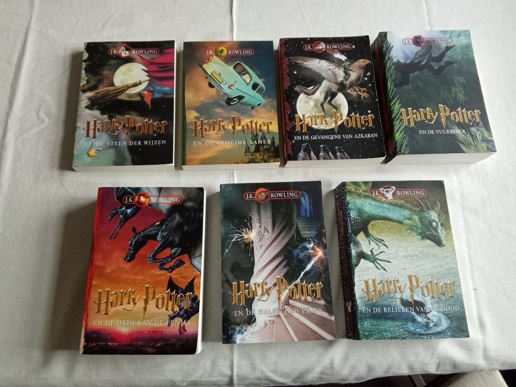 Harry Potter boeken volledige serie 7 boeken izgst., Boeken, Ophalen of Verzenden, Zo goed als nieuw, J.K. Rowling