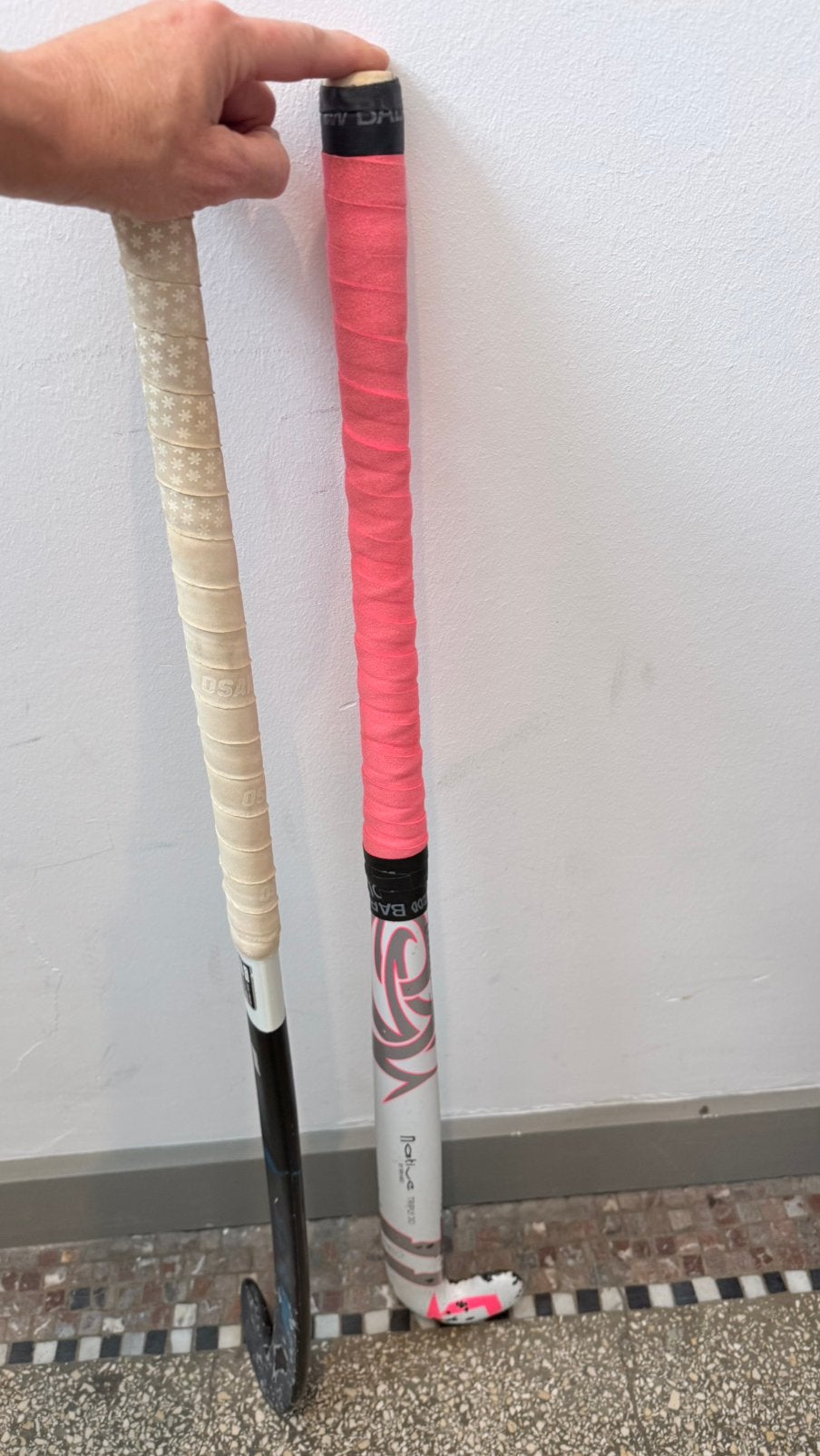 Praktische Osaka hockey zak als nieuw incl sticks gebruikt., Enlèvement, Comme neuf