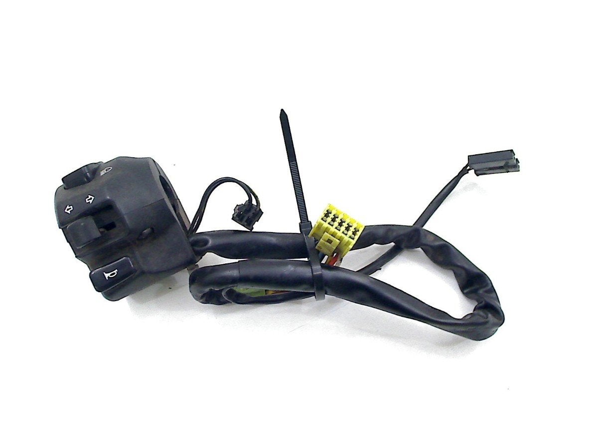 STUURSCHAKELAAR LINKS SV 650 2004 (SV650N SV650S SV650 K4), Dhr. S. di Majo, Gebruikt, Info@cama-motorparts.nl, P.J. Troelstraweg 8 8
3144 CX  MAASSLUIS, NL