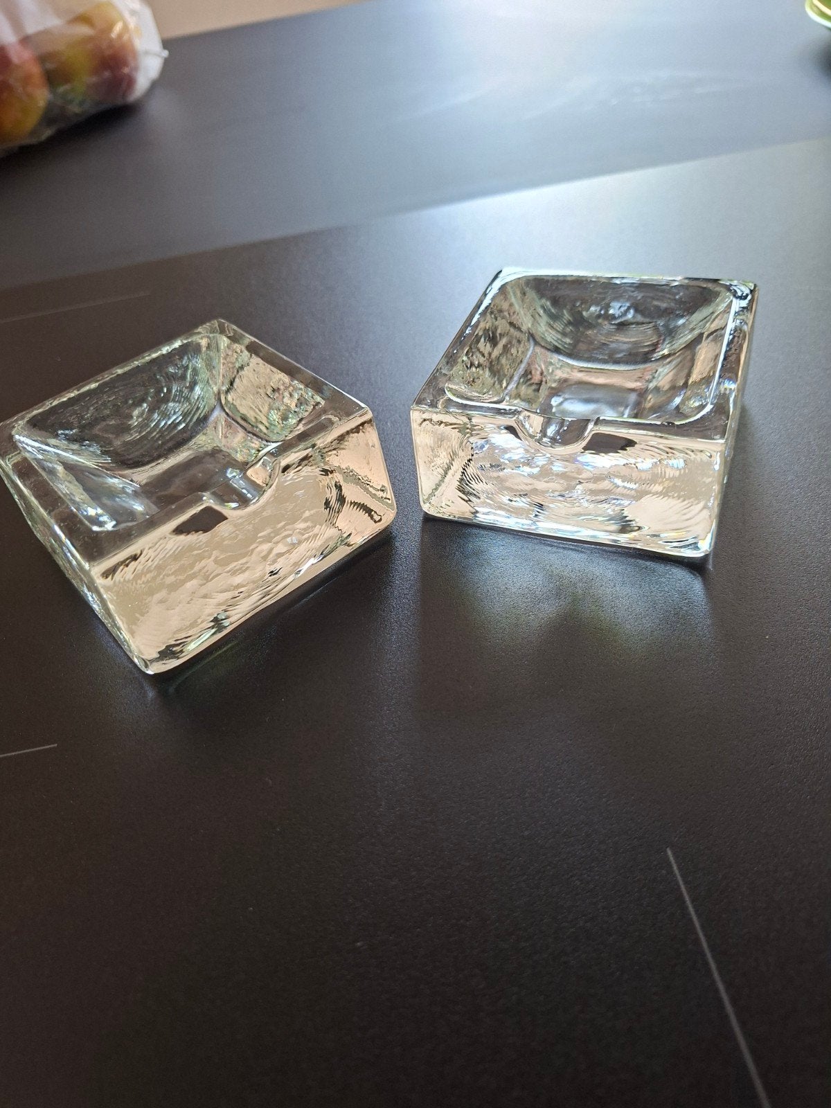 Deux cendriers verre. Mouvement brutaliste minimaliste, Enlèvement ou Envoi