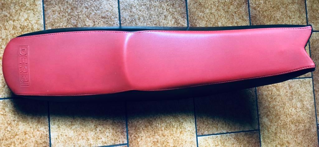 Selle Derbi drd pro, Enlèvement ou Envoi, Comme neuf, Selle