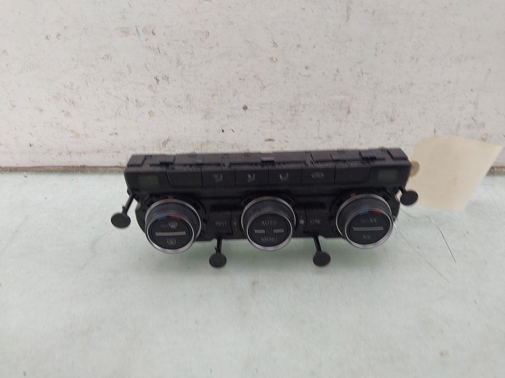 PANNEAU DE COMMANDE CHAUFFAGE CLIMATISATION Tiguan (AD1), Volkswagen, Volkswagen AG, Utilisé, Kundenbetreuung@volkswagen.de