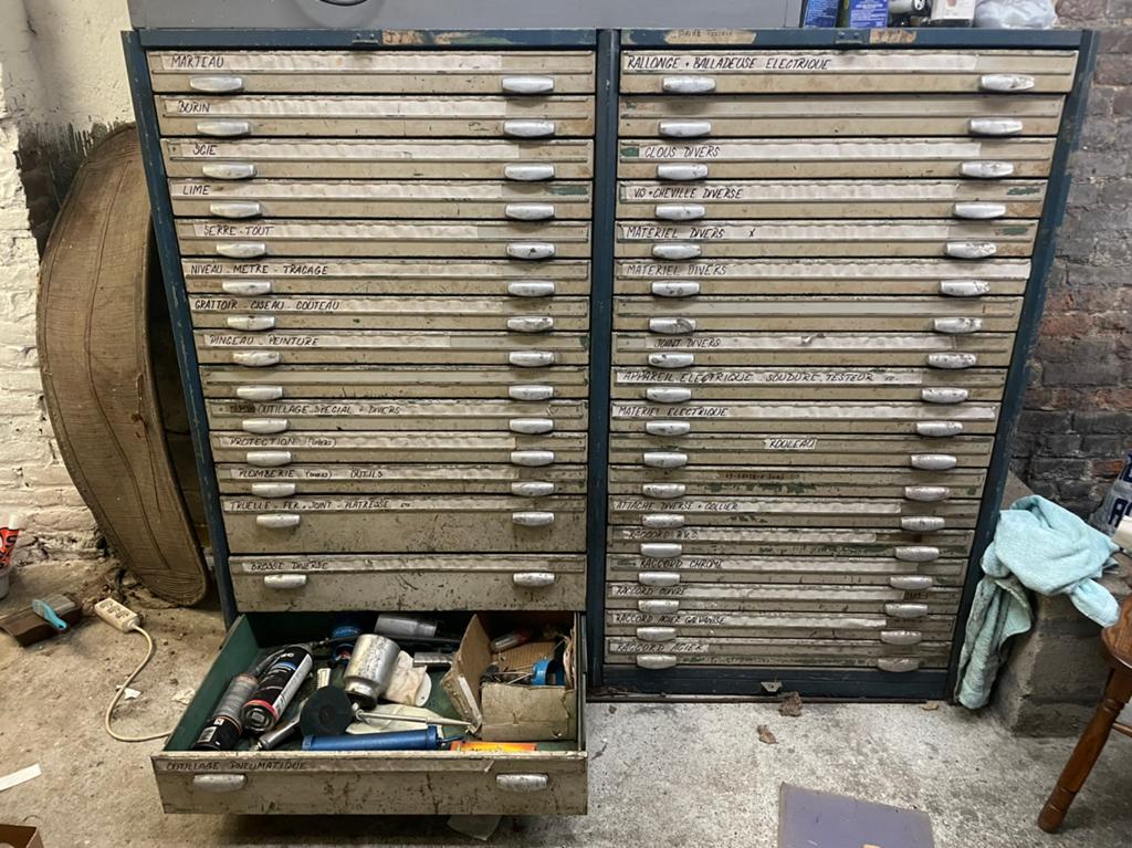 Armoire servante à outils 30 tiroirs, Enlèvement, Comme neuf